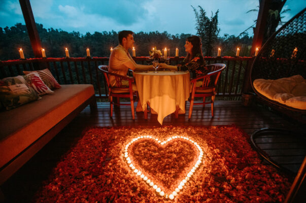 Romantic in Villa Dinner