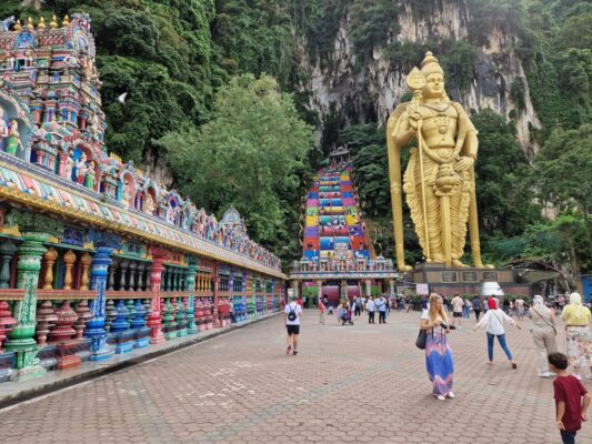 A Journey of Discovery: My Recent Trip to Kuala Lumpur, Batu Caves, and the Royal Selangor Factory